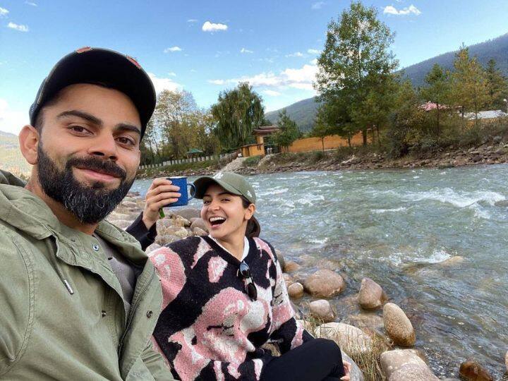 Anushka Sharma Pics: 'क्या आदमी है यार', कोहली की 'विराट' पारी पर अनुष्का शर्मा ने दिया ये रिएक्शन Anushka Sharma praises virat kohli super innings against Sri Lanka in 3rd odi read here Anushka Sharma Pics: 'क्या आदमी है यार', कोहली की 'विराट' पारी पर अनुष्का शर्मा ने दिया ये रिएक्शन