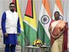 MP: इंदौर आए गुयाना के राष्ट्रपति इरफान अली का जोधपुरी सूट और मोदी जैकेट पर आया दिल, जानिए फिर क्या किया?