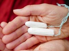 Menstrual hygiene : சானிட்டரி நாப்கின்களுக்கு பதிலாக இருக்கும் டேம்பன்களை எப்படி பயன்படுத்த வேண்டும்?