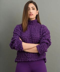 Office Looks: ऑफिस में भी दिखना है स्टाइलिश या पार्टी में ट्राई करना है कोई डिफ्रेंट लुक तो यामी गौतम के इन लुक्स से लें इंस्पिरेशन, हर लुक है बॉसी