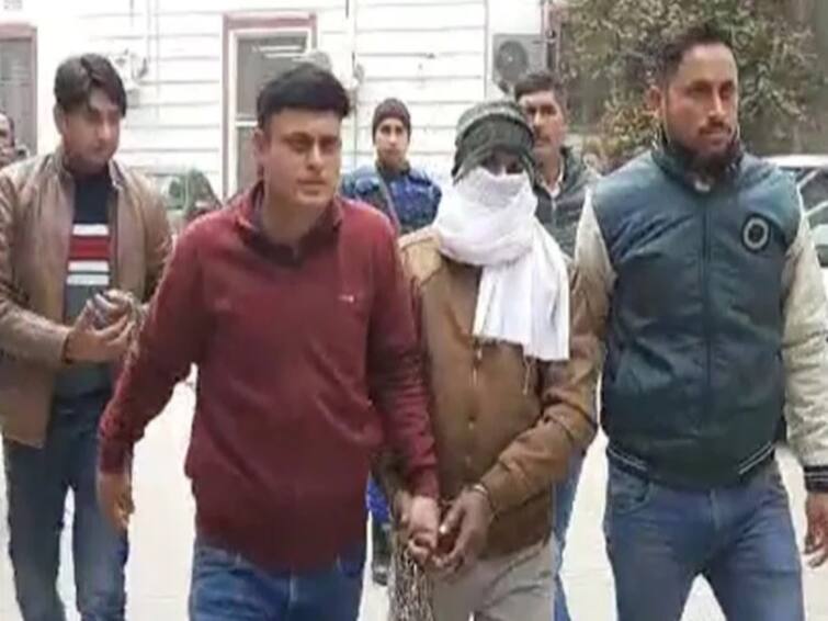 2 terrorists held in Delhi killed chopped man sent video pakistan terrorist Police Crime: 8 துண்டுகளாக வெட்டப்பட்ட இளைஞர்... வீடியோ எடுத்து பாக். பயங்கரவாதிக்கு அனுப்பிய கொலையாளிகள்! அதிர்ச்சி பின்னணி!