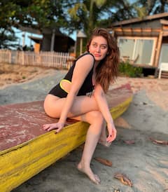 ‘प्यार में नस भी काटी गई है’, ‘कांटा लगा गर्ल’ की कलाई में लगे चोट के निशान देख फैंस हुए परेशान, कर रहे ऐसे कमेंट्स