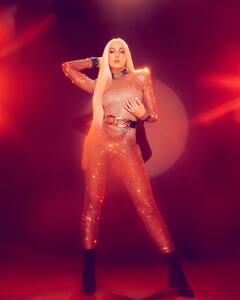 Nora Fatehi Looks Unrecognisable In Blonde Look - See Pics