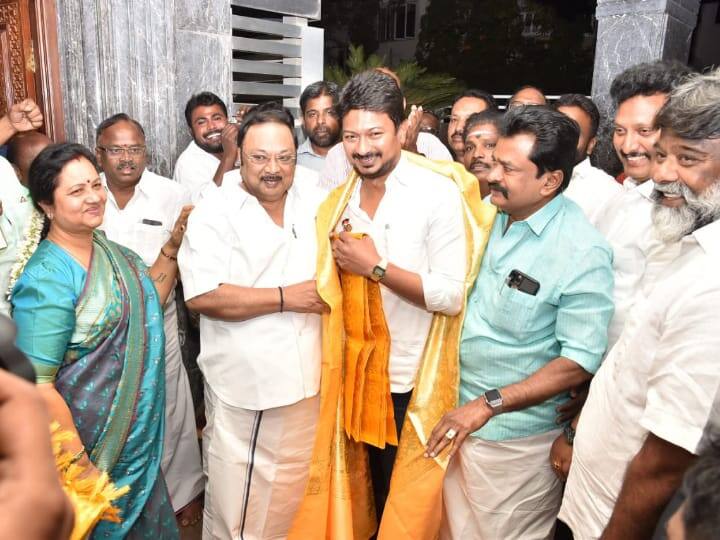 ”எல்லை இல்லாத மகிழ்ச்சியில் உள்ளேன்” - உதயநிதி வருகையால் மு.க.அழகிரி நெகிழ்ச்சி !