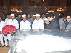 Mukarram Jah: హైదరాబాద్ చివరి నిజాం ముకర్రం ఝాకు నివాళులర్పించిన సీఎం కేసీఆర్‌