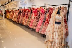 Wedding Shopping In Delhi: दिल्ली की इन 8 एफोर्डेबल मार्केट से करें लहंगे से लेकर साड़ी तक की शॉपिंग, हजारों रुपए की हो जाएगी सेविंग