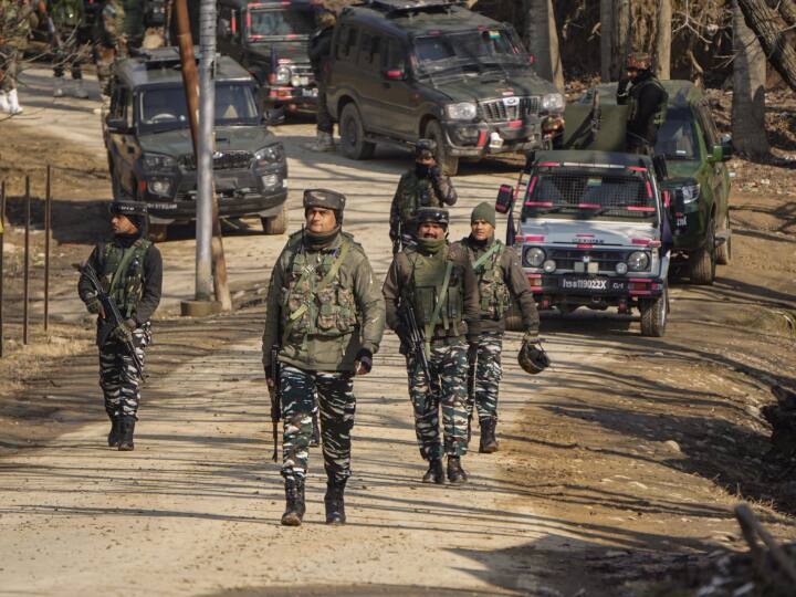 jammu kashmir budgam encounter starts near ssp office militants trapped Jammu Kashmir: ਬਡਗਾਮ 'ਚ ਸੁਰੱਖਿਆ ਬਲਾਂ ਅਤੇ ਅੱਤਵਾਦੀਆਂ ਵਿਚਾਲੇ ਮੁਕਾਬਲਾ, ਦੋ ਅੱਤਵਾਦੀ ਮਾਰੇ ਗਏ