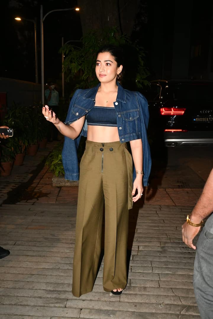 ఈ సినిమాలో శ్రీవల్లిగా నటించి మెప్పించింది.