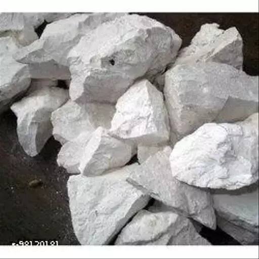 पाकिस्तानातील मीठ, दगड, चुना आणि सल्फर यांनाही भारतात मोठी मागणी आहे.