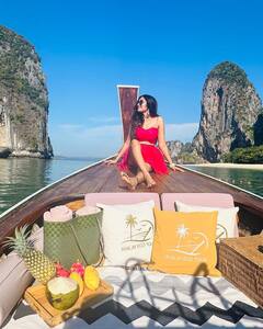 BiggBoss Divi: అందాల ఐలాండ్‌లో యాపిల్ పండులాంటి దివి - బోటులో సెట్టింగ్ అదుర్స్