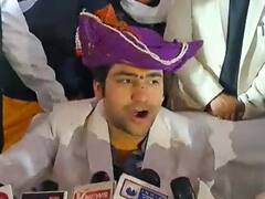 'हाथी चले बाजार, कुत्ता भौंके हजार', बागेश्वर धाम के पीठाधीश्वर धीरेंद्र कृष्ण शास्त्री ने ऐसा किसके बारे में कहा?