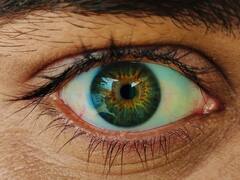 Eye Care Tips: डार्क सर्कल्समुळे चेहऱ्याचे सौंदर्य बिघडलंय? या टिप्स फॉलो करा, चेहऱ्यावर चमक मिळवा!