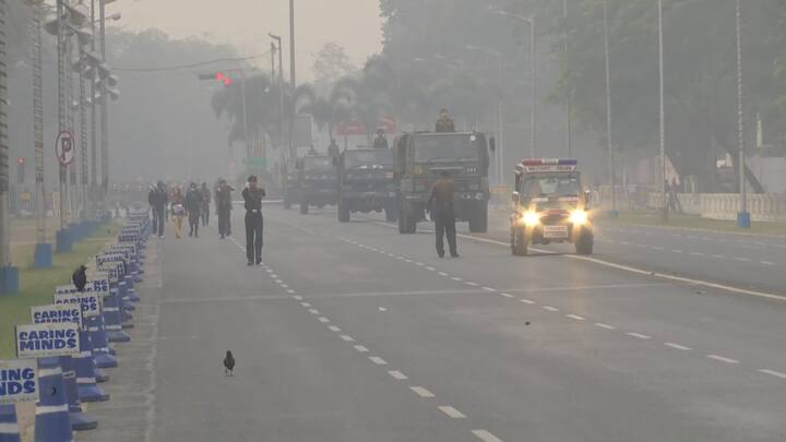 আজ থেকে রেড রোডে প্রজাতন্ত্র দিবসের কুচকাওয়াজের মহড়া শুরু হল।
