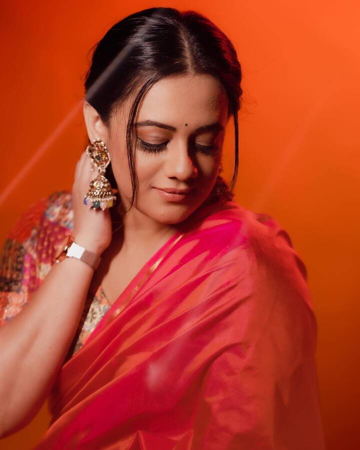 स्पृहानं अग्निहोत्र,आभाळमाया,उंच माझा झोका या मालिकांमध्ये काम केलं आहे. (फोटो सौजन्य :spruhavarad/इंस्टाग्राम)