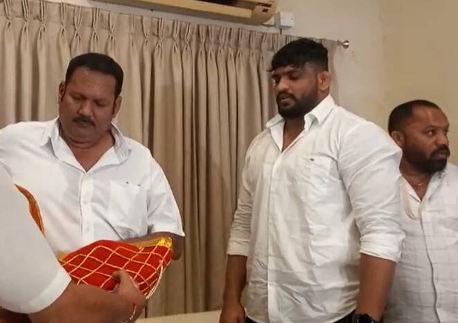 पुण्यातील महाराष्ट्र केसरी स्पर्धेच नियोजन अत्यंत उत्कृष्ट झालं. कुस्ती ही पूर्वीपासून खेळली जात आहे. मी प्रत्यक्षात टीव्हीवर हा कुस्ती सामना पाहत होतो, असं उदयनराजे भोसले म्हणाले