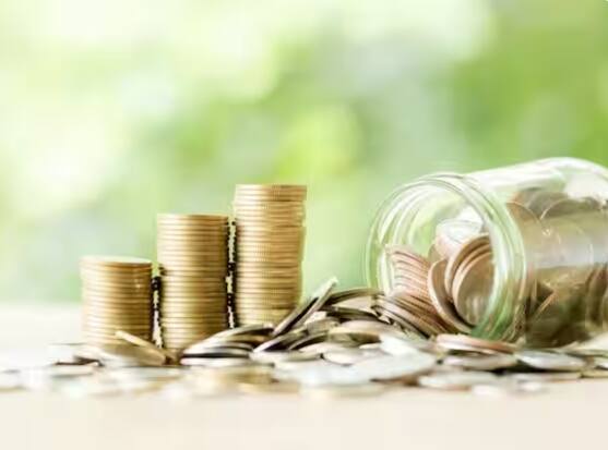 ਹੁਣ ਨਾਮ, ਲਿੰਗ, ਕਨਟੈਕਟ ਇਨਫੋਰਮੇਸ਼ਨ, ਪਿੰਨ ਕੋਡ, ਸੂਬਾ ਅਤੇ ਹੋਰ ਨਿੱਜੀ ਜਾਣਕਾਰੀ ਦਰਜ ਕਰੋ। ਹੁਣ ਪੀਐਫ ਖਾਤਾ ਨੰਬਰ ਵਿੱਚ ਸ਼ਿਕਾਇਤ ਵੇਰਵਿਆਂ 'ਤੇ ਕਲਿੱਕ ਕਰੋ। ਹੁਣ ਸ਼ਿਕਾਇਤ ਦੀ ਕਿਸਮ ਚੁਣੋ। ਹੁਣ Choose File 'ਤੇ ਕਲਿੱਕ ਕਰਕੇ ਦਸਤਾਵੇਜ਼ ਅੱਪਲੋਡ ਕਰੋ। ਹੁਣ ਤੁਹਾਡੀ ਪੂਰੀ ਜਾਣਕਾਰੀ ਸ਼ਿਕਾਇਤ ਵੇਰਵਿਆਂ ਵਿੱਚ ਦਿਖਾਈ ਦੇਵੇਗੀ। ਸ਼ਿਕਾਇਤ ਦਰਜ ਕਰਨ ਤੋਂ ਬਾਅਦ, ਤੁਹਾਨੂੰ EPFO ਵੱਲੋਂ ਇੱਕ ਮੇਲ ਭੇਜਿਆ ਜਾਵੇਗਾ।