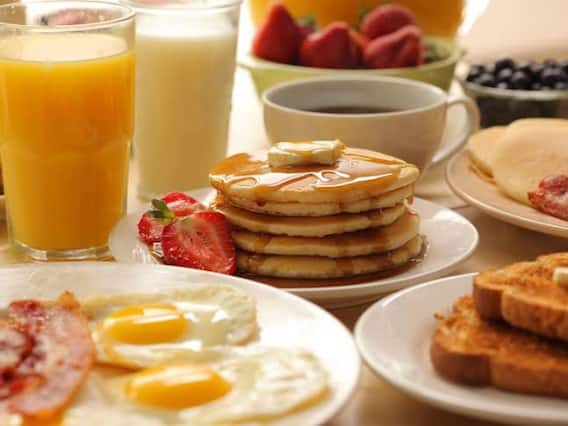 Breakfast Tips: सुबह के ब्रेकफास्ट में भूलकर भी न शामिल करें ये चीजें, हो सकता है खतरनाक Breakfast Tips: सुबह के ब्रेकफास्ट में भूलकर भी न शामिल करें ये चीजें, हो सकता है खतरनाक