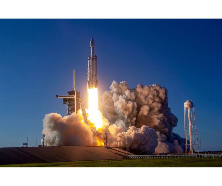 स्पेस फोर्सच्या अधिकार्‍यांनी Space.com ला दिलेल्या माहितीनुसार, CBAS-2 या मिशनचा उद्देश विद्यमान लष्करी उपग्रहांची संपर्क क्षमता वाढवणे आणि सॅटेलाईटद्वारे सतत नवीन सैन्य डेटा उपल्बध करणे हे आहे.  ( PC : SpaceX/twitter )