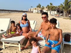 Cristiano Ronaldo Photos: रास आ रही है पुर्तगाल के क्रिस्टियानो रोनाल्डो को सऊदी अरब की आबोहवा... जॉर्जिना संग कर रहे हैं सैर सपाटा