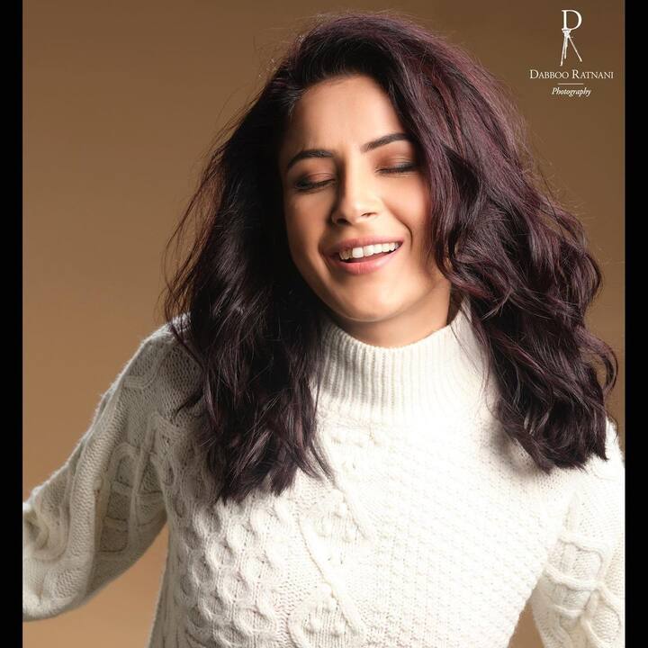 शहनाज गिल ‘बिग बॉस 13’ में अपनी हरकतों से इस कदर पॉपुलर हो गईं कि, वह पूरे देश के दिलों में बस गई हैं.