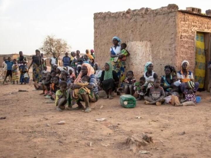 Burkina Faso 50 women kidnapped by Islamic extremists government starts search operation Burkina Faso में जिहादियों का आतंक! करीब 50 महिलाओं का किया अपहरण, जंगल में ढूंढ रहीं थी खाना