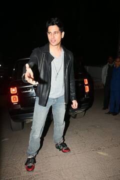 Sidharth Malhotra Birthday: पैपराजी के साथ सिद्धार्थ मल्होत्रा ने सेलिब्रेट किया बर्थडे, केक कटिंग कर जीता सबका दिल