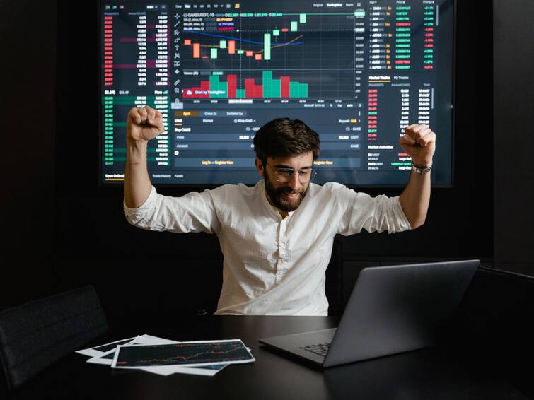 Stock Market Closing: 18th January 2023 Sensex gains over 900 pts  in last two trading days Stock Market Closing: બે દિવસમાં રોકાણકારોની સંપત્તિમાં 2 લાખ કરોડનો વધારો, આજે પણ શાનદાર તેજી સાથે બંધ થયું શેરબજાર
