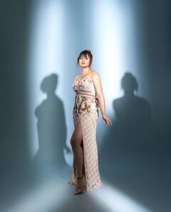 PHOTO: रश्मी देसाईचा क्लासी लूक; फोटो होतायत व्हायरल!