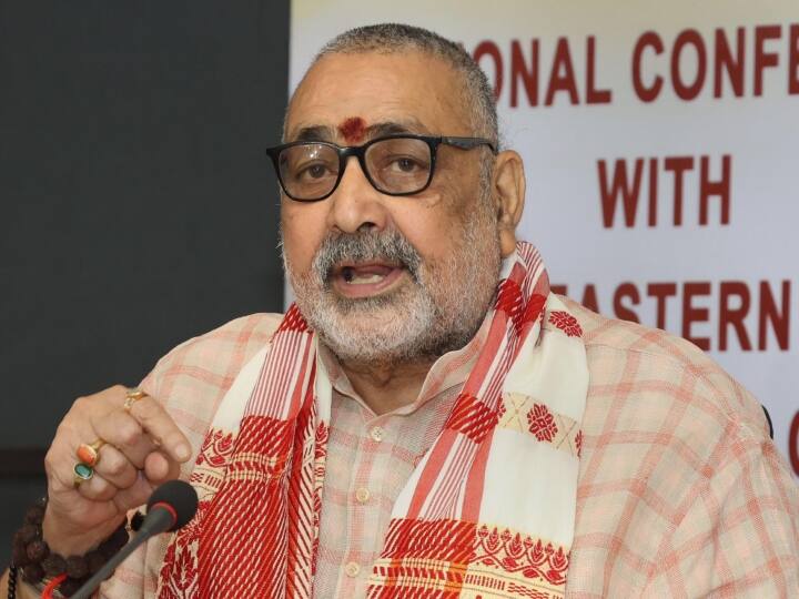 Giriraj Singh  Slams Nitish Kumar over KCR Telangana BRS Rally Said many PM Candidate 'सीएम KCR ने रैली में नीतीश कुमार को नहीं बुलाया क्योंकि वो...', गिरिराज सिंह का बिहार के मुख्यमंत्री पर तंज