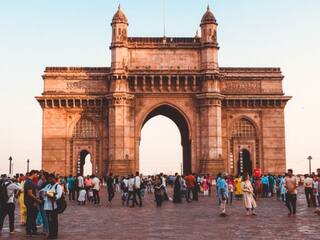 Mumbai Romantic Places: पार्टनर के साथ क्वालिटी टाइम स्पेंड करना चाहते हैं? मुंबई के बेस्ट रोमांटिक प्लेसेज की लिस्ट देखें