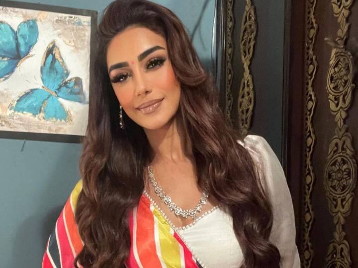 ICU में भर्ती होने के बाद अब काम पर लौटीं Mahekk Chahal, ‘नागिन 6’ के सेट से शेयर की तस्वीर Mahekk Chahal is back on Naagin 6 after admitting in hospital shared her picture from the set ICU में भर्ती होने के बाद अब काम पर लौटीं Mahekk Chahal, ‘नागिन 6’ के सेट से शेयर की तस्वीर