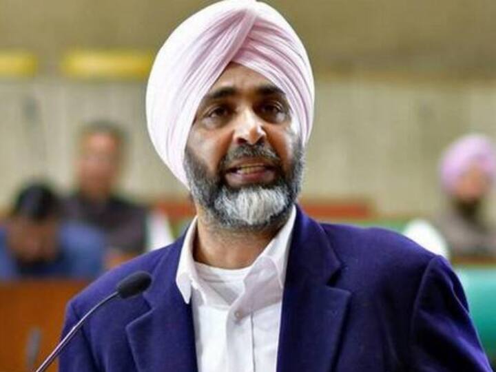 Punjab Congress Leader Manpreet Singh Badal to Join BJP Today at 1.30 pm in Delhi Manpreet Badal to Join BJP: पंजाब कांग्रेस नेता मनप्रीत बादल ने राहुल गांधी को भेजा इस्तीफा, जानें किस पार्टी में कुछ देर बाद होंगे शामिल