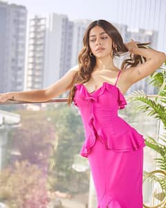 Decoding Alaya F’s Fun And Stylish Wardrobe For Promotions Of Almost Pyaar with DJ Mohabbat