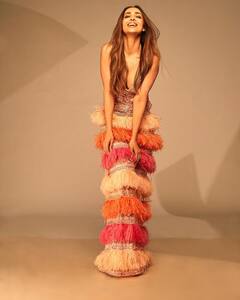 Malaika Arora: पार्टी में सबसे हटकर दिखना चाहती हैं? मलाइका अरोड़ा के इन लुक्स पर डालें एक नजर