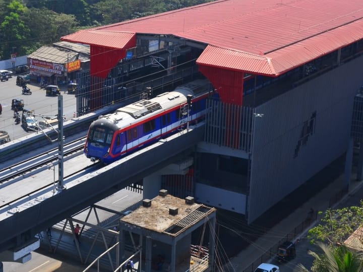 PM Modi Mumbai Visit: नए रूट्स पर रफ्तार भरेगी मुंबई मेट्रो, आज पीएम मोदी इन परियोजनाओं की देंगे सौगात, जानें- पूरा शेड्यूल PM Narendra Modi Mumbai Visit Full Schedule January 19 Mumbai Metro Lines 2A and 7 PM Modi Mumbai Visit: नए रूट्स पर रफ्तार भरेगी मुंबई मेट्रो, आज पीएम मोदी इन परियोजनाओं की देंगे सौगात, जानें- पूरा शेड्यूल