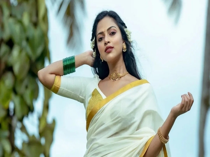 Amala Paul : மீண்டும் பரபரப்பை ஏற்படுத்திய அமலா பால்... கோயிலுக்குள் செல்ல அனுமதி மறுப்பு... பரபரப்பிற்கு காரணம் என்ன?