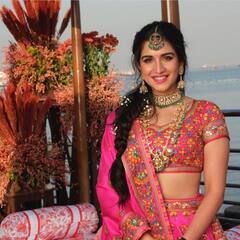 Radhika Merchant Photos: मेहंदी सेरेमनी में अंबानी की छोटी बहू ने पहना हीरो का रानी हार, लहंगा भी है बेहद खास