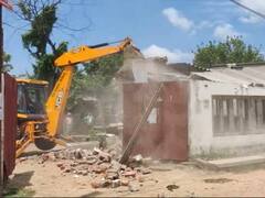 43 मामलों के आरोपी सपा नेता अखिलेश यादव उर्फ भोला यादव पर कार्रवाई, अब तक 4 करोड़ की संपत्ति कुर्क