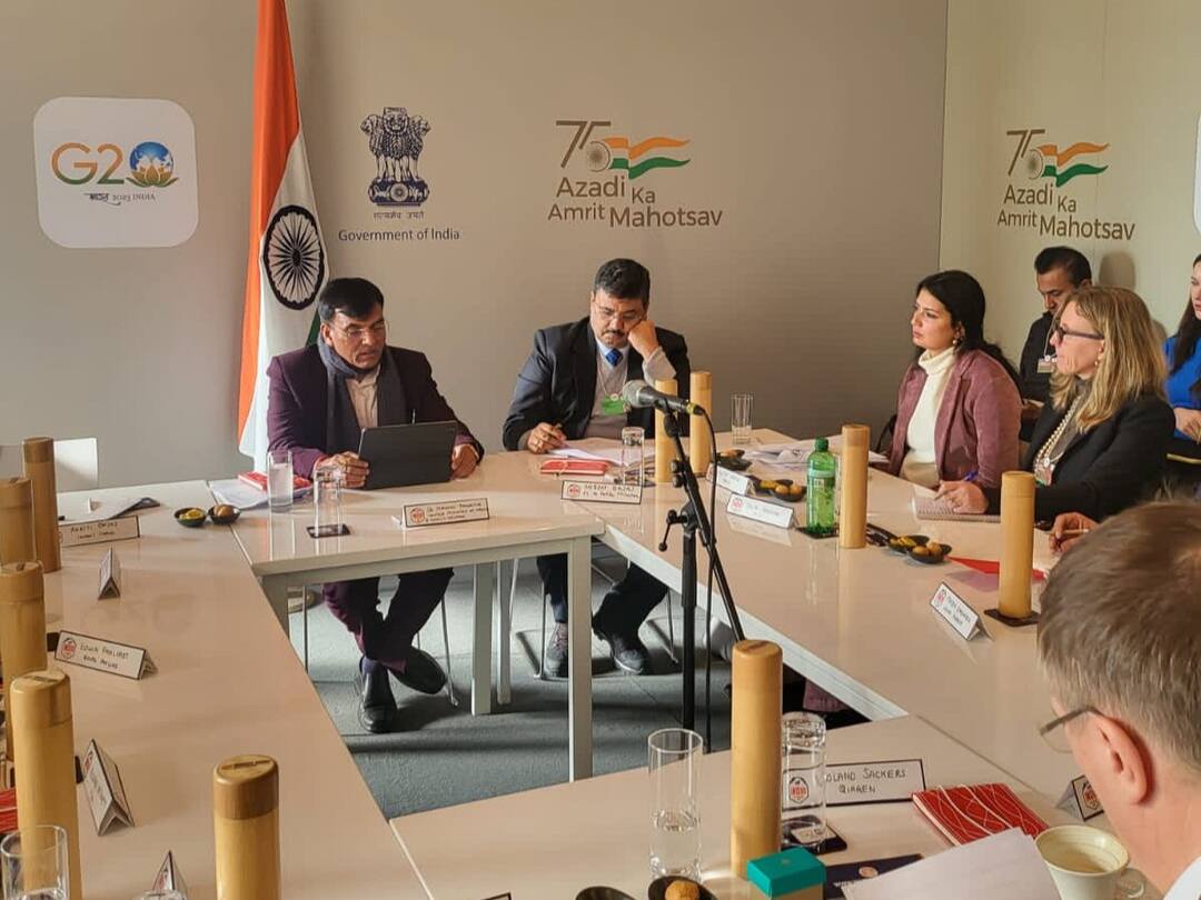 India Targeting Global Arena With High Value Pharma, Med-Tech Products, Says Health Minister Mansukh Mandaviya India Targeting Global Arena With High Value Pharma, Med-Tech Products, Says Health Minister Mansukh Mandaviya India Targeting Global Arena With High Value Pharma, Med-Tech Products, Says Health Minister Mansukh Mandaviya