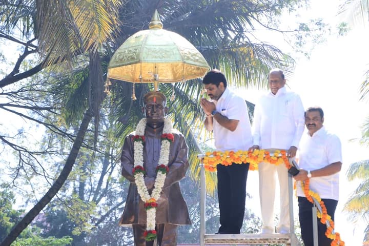 आगामी काळात या ॲपशी दूध उत्पादक शेतकऱ्यांनाही जोडले जाणार आहे.