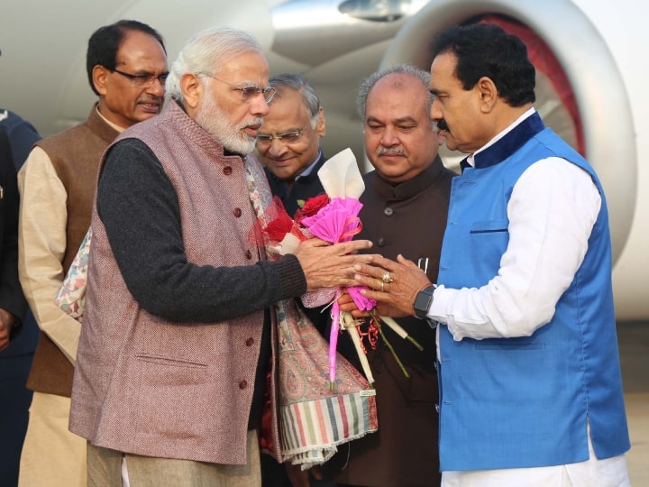 'एक नेता हैं जो फिल्मों पर बयान देते रहते हैं...' बिना नाम लिए PM Modi ने नरोत्तम मिश्रा को दी नसीहत PM Narendra Modi targeted MP Home Minister Narottam Mishra without naming him Advised not to give statement on films ANN 'एक नेता हैं जो फिल्मों पर बयान देते रहते हैं...' बिना नाम लिए PM Modi ने नरोत्तम मिश्रा को दी नसीहत