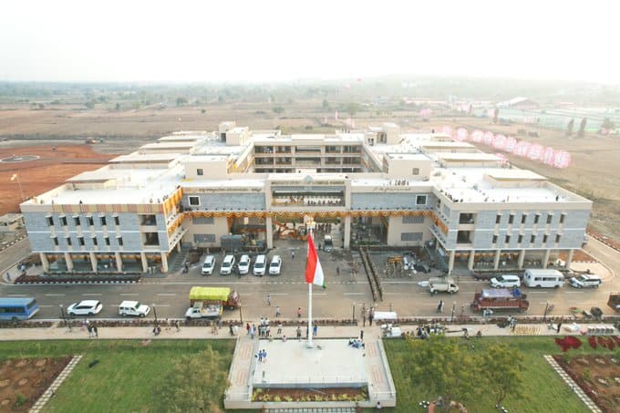 తెలంగాణ సీఎం కేసీఆర్ చేతుల మీదుగా ప్రారంభం కానున్న కలెక్టరేట్