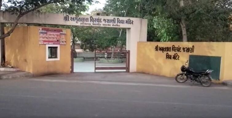 In Rajkot, an eighth grade student suddenly collapsed in class and died of a heart attack Rajkot: રાજકોટમાં ક્લાસમાં જ અચાનક ઢળી પડી આઠમા ધોરણની વિદ્યાર્થીની, મોતનું કારણ જાણીને ચોંકી જશો