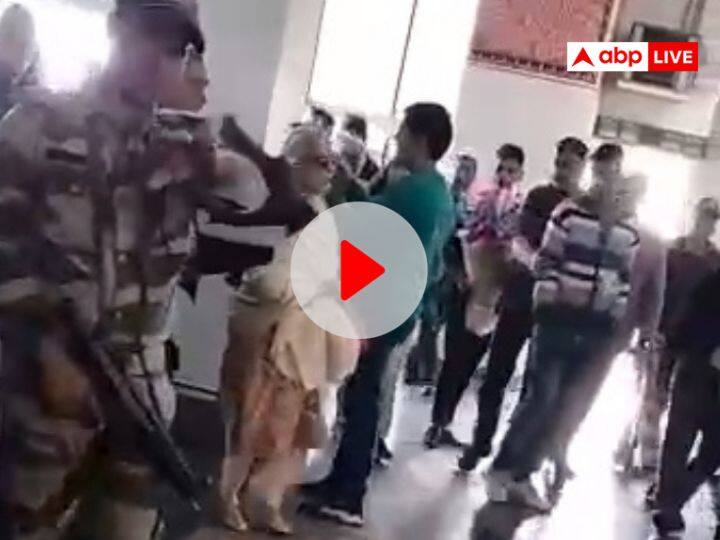 Madhya Pradesh News Jaya Bachchan got angry on being photographed in Indore airport Video Viral ANN Watch: फोटो खींचने पर भड़की जया बच्चन! कहा- 'ऐसे लोगों को नौकरी से निकाल देना चाहिए', वायरल हुआ Video