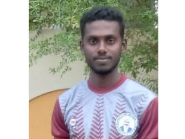 கரூர் ஜல்லிக்கட்டு போட்டியில் காளை முட்டியதில் மாடுபிடி வீரர் உயிரிழப்பு