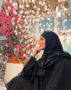 ਸਨਾ ਖਾਨ ਨੇ ਬੁਰਜ ਖਲੀਫਾ 'ਚ ਪੀਤੀ 22 ਕੈਰਟ ਸੋਨੇ ਦੀ ਚਾਹ, ਰਾਜਕੁਮਾਰੀ ਦੇ ਕੱਪ ਦੀ ਕੀਮਤ ਹੈਰਾਨ ਕਰ ਦੇਵੇਗੀ