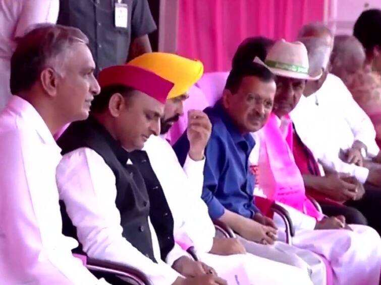 KCR  holds mega rally to establish 