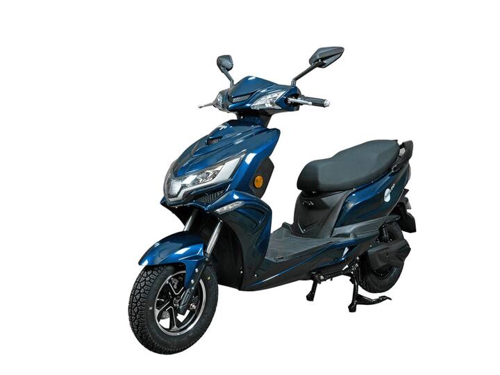 ही मोटर सुलभ हॅण्डलिंग आणि सुरळीत रायडिंगसाठी जबरदस्त आहे. यात 2.1 kWh लिथियम-आयन बॅटरी पॅक आहे.