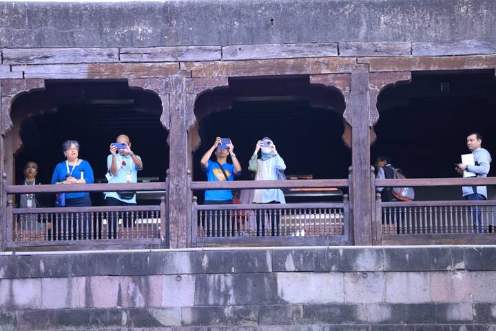 G-20 बैठकीसाठी आलेल्या प्रतिनिधींनी आज पुण्यातील वारसास्थळांना भेट दिली.