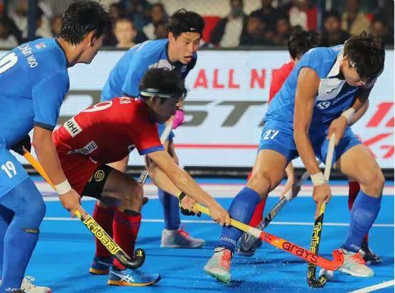 hockey wc 2023 12 japanese players on the pitch against south korea match fih investigates Hockey WC 2023: ਦੱਖਣੀ ਕੋਰੀਆ ਖਿਲਾਫ਼ ਮੈਦਾਨ 'ਚ 11 ਦੀ ਬਜਾਏ 12 ਜਾਪਾਨੀ ਖਿਡਾਰੀ, ਹੁਣ FIH ਕਰੇਗੀ ਜਾਂਚ